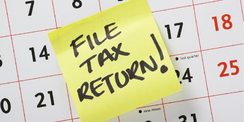 File Tax Return Post-It Note